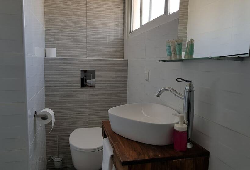 Standart Oda, Airport Guest House