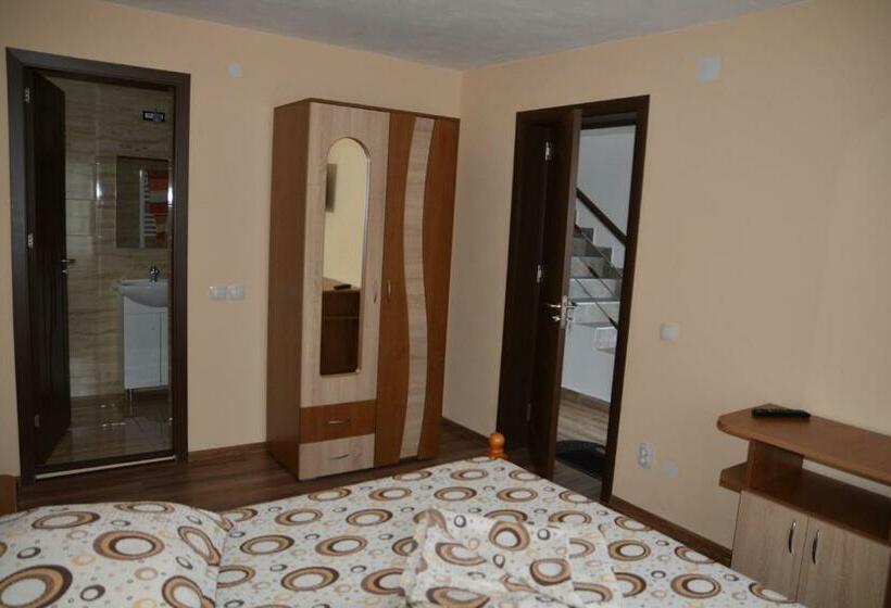 Quarto Deluxe, Bogdan Si Raluca