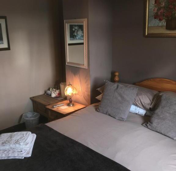 غرفة إقتصادية, Stone Cottage