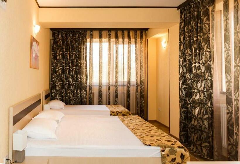 Номер Стандарт, Vila Patricia