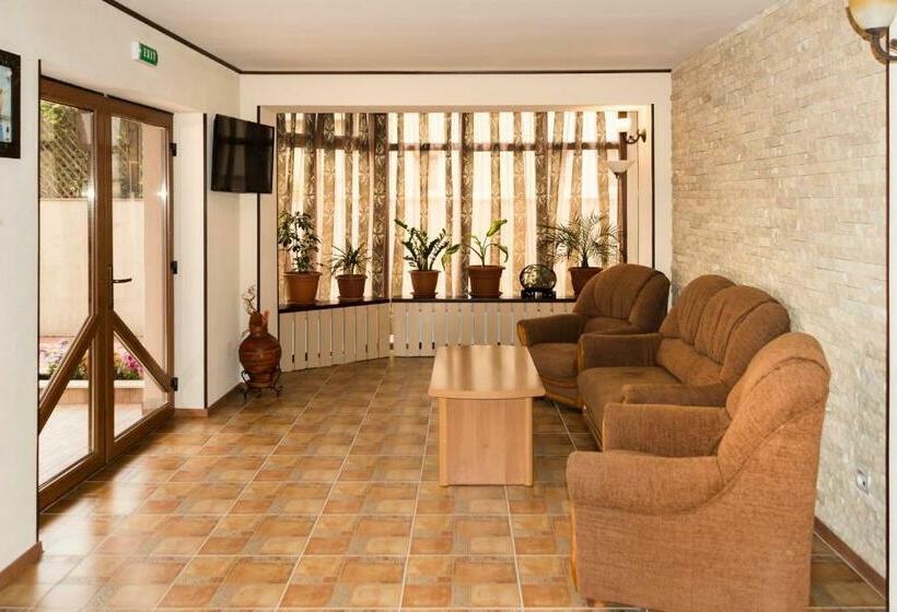 Номер Стандарт, Vila Patricia