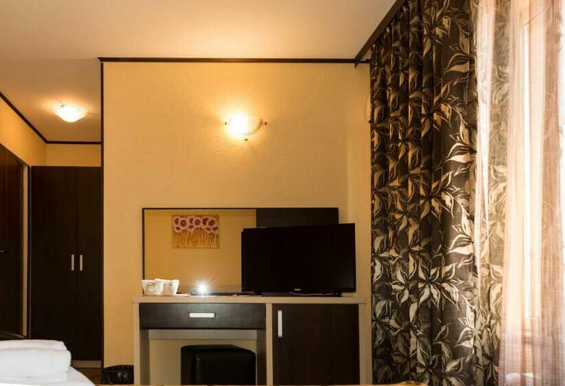 Номер Стандарт, Vila Patricia