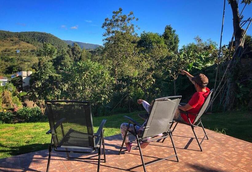 Номер Стандарт Вид на Горы, Posada Turistica Nakku