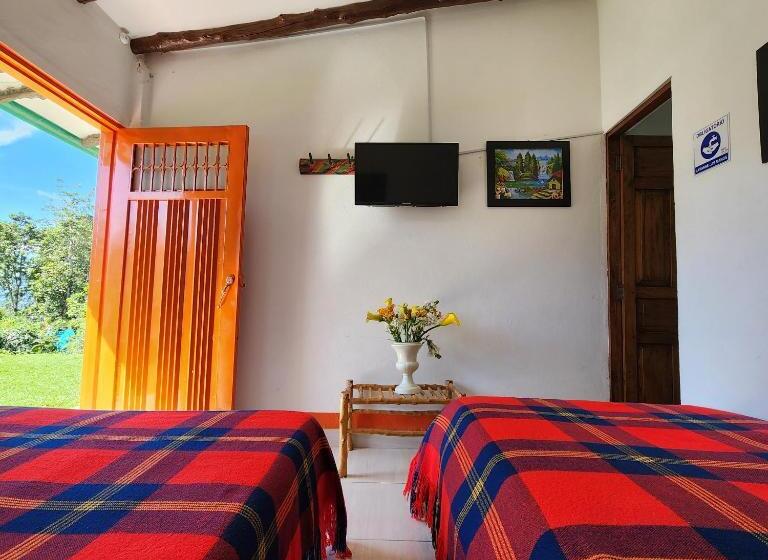 Номер Стандарт Вид на Горы, Posada Turistica Nakku