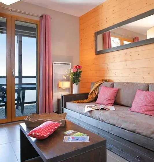 إستوديو قياسى, Résidence Le Pic De L Ours