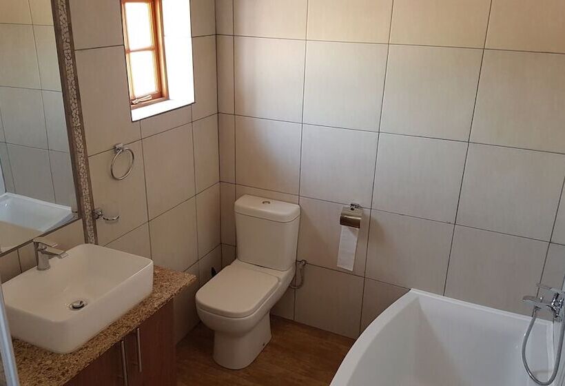 דירת חדר בקומת קרקע, 50 Galena Affordable Luxury