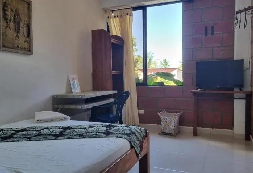 Standard Yhden Hengen Huone, Bahía Yubarta