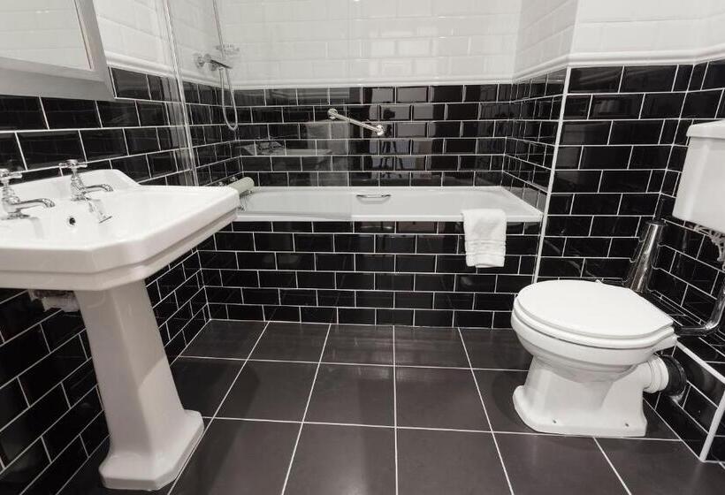 חדר דחוקס עם מיטת קינג, Chester Beatty Inn