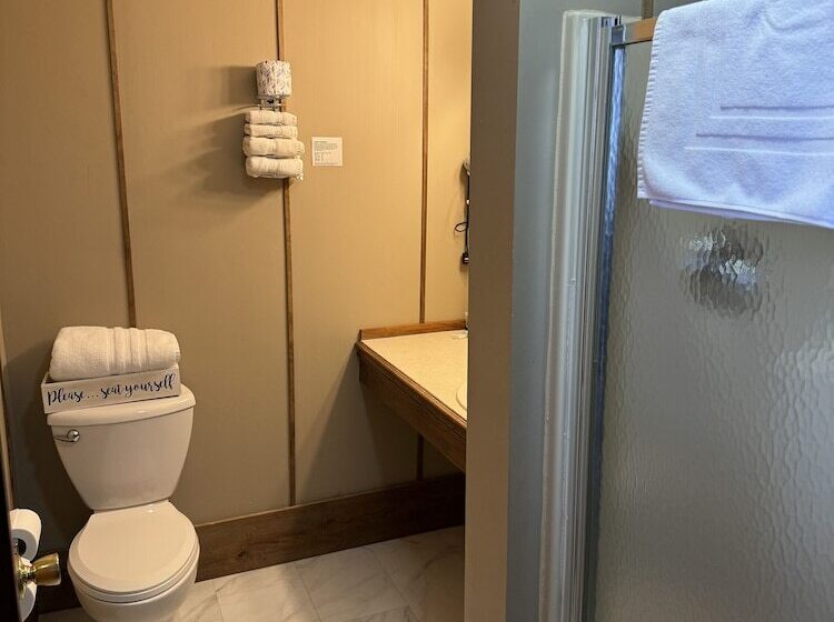 غرفة ديلوكس, Fenway House