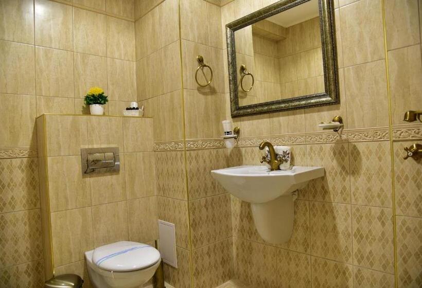 דירת חדר, Hesteya