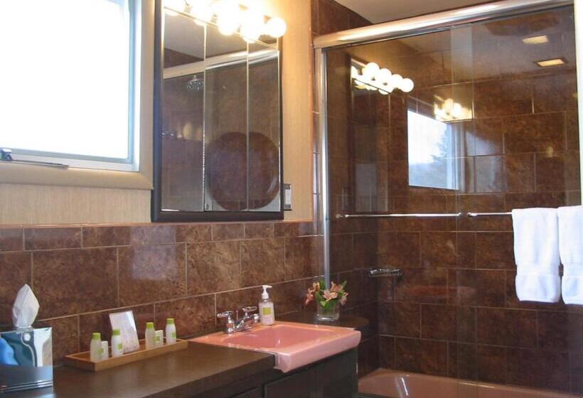 Люкс 2 Спальни, The Roxbury