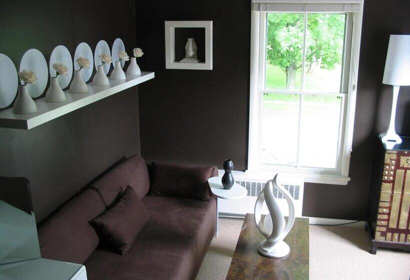 Люкс 2 Спальни, The Roxbury