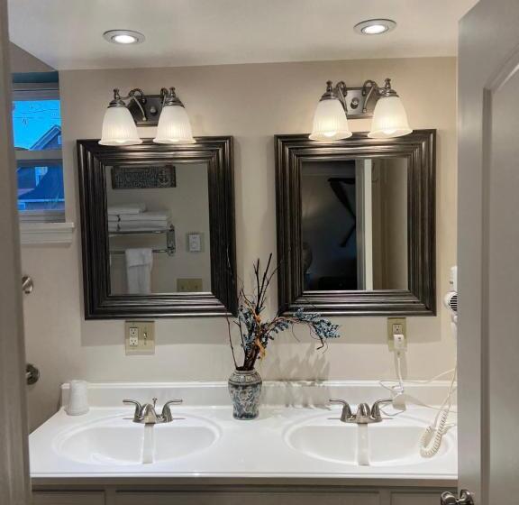 جناح عائلي, Carbone S Beachside Guest Rooms