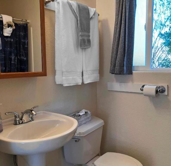 Balkonlu Standart Stüdyo, Wheeler On The Bay Lodge And Marina