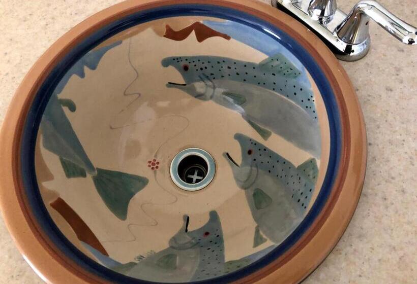 Balkonlu Standart Stüdyo, Wheeler On The Bay Lodge And Marina