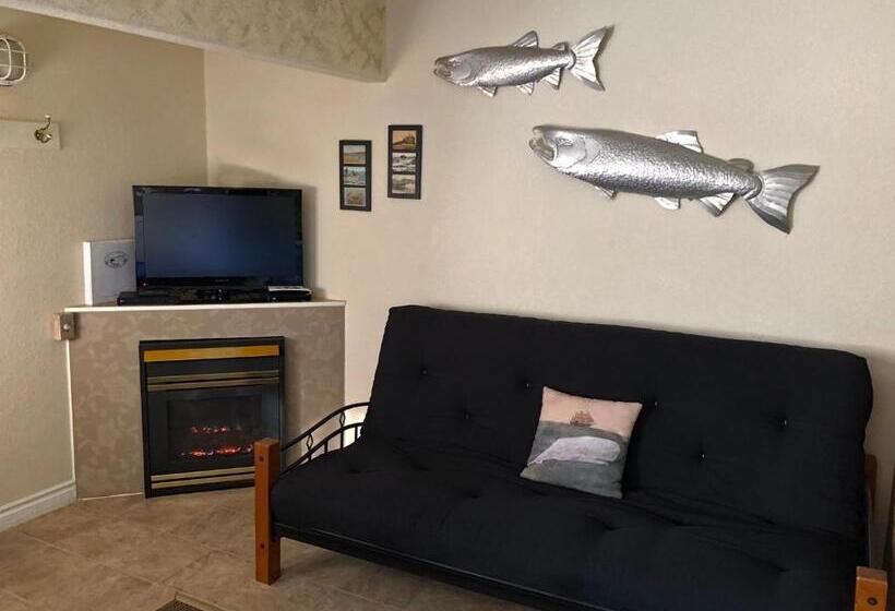 Balkonlu Standart Stüdyo, Wheeler On The Bay Lodge And Marina