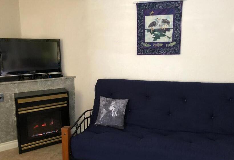 Standart Stüdyo, Wheeler On The Bay Lodge And Marina