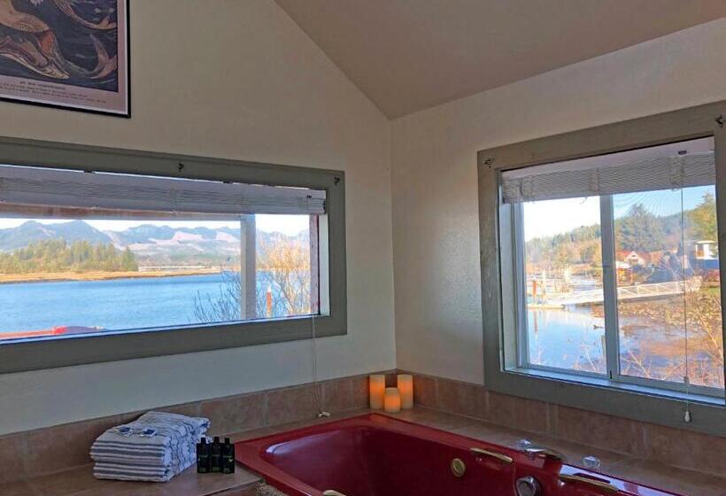 Büyük Çift Kişilik Yataklı Standart Oda, Wheeler On The Bay Lodge And Marina