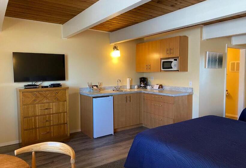 Standart Oda, Wheeler On The Bay Lodge And Marina