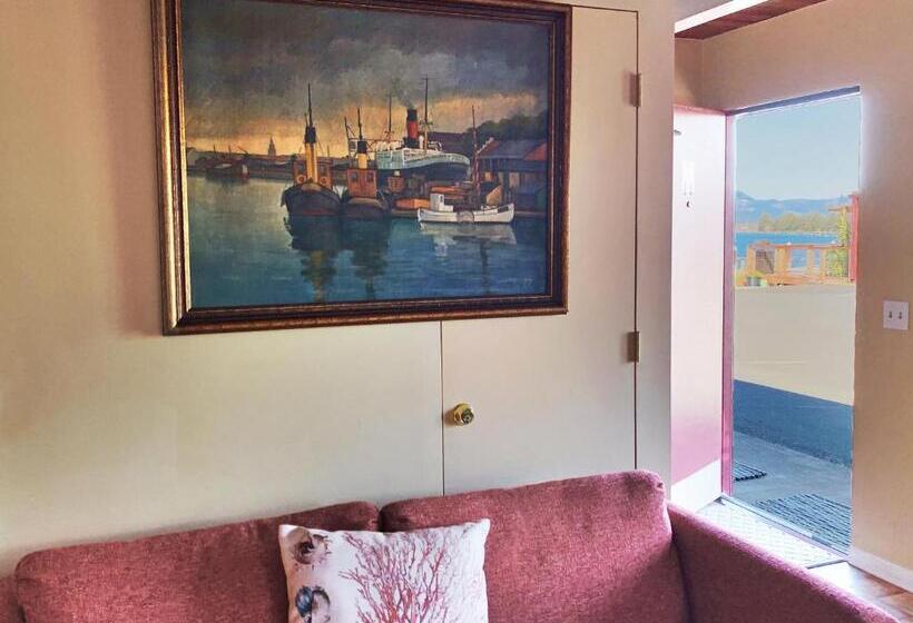 Üç Kişilik Standart Oda, Wheeler On The Bay Lodge And Marina