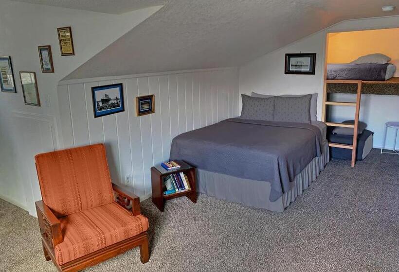 Четырехместный Номер Стандарт, Wheeler On The Bay Lodge And Marina
