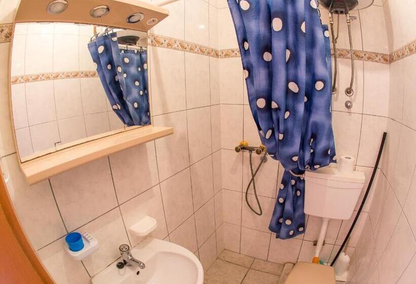 اتاق استاندارد, Guest House Almond