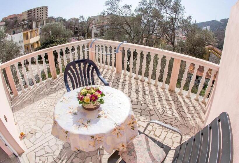 اتاق استاندارد, Guest House Almond