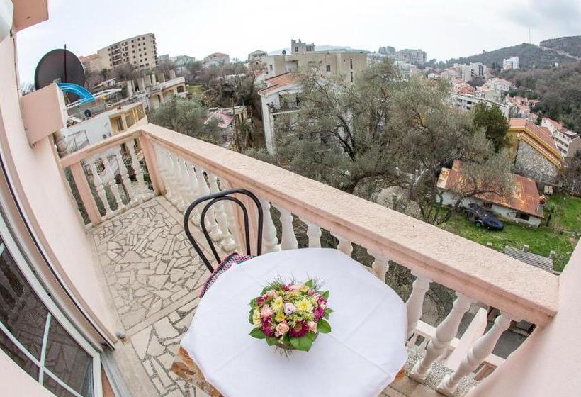 اتاق استاندارد, Guest House Almond
