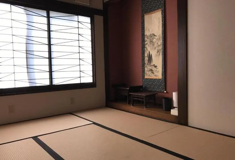 Standard Kolmen Hengen Huone, Guest House Kuranomachi ゲストハウス蔵の街