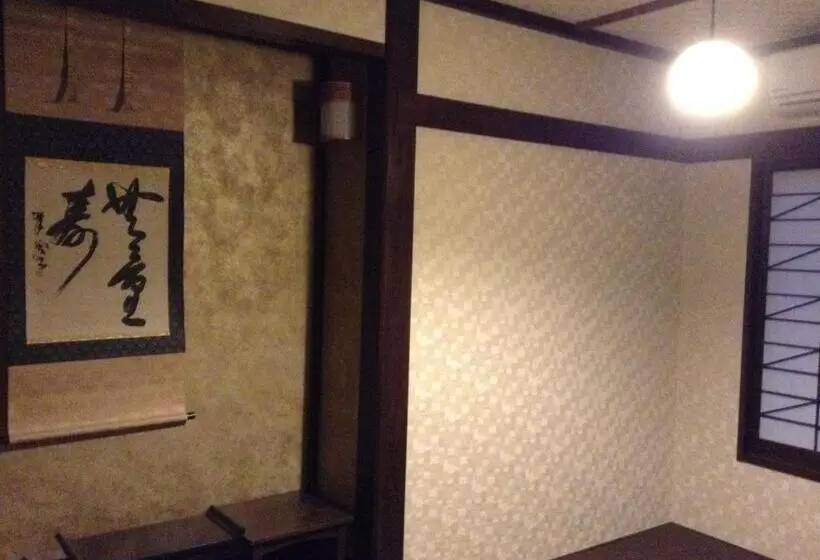 Standard Kolmen Hengen Huone, Guest House Kuranomachi ゲストハウス蔵の街