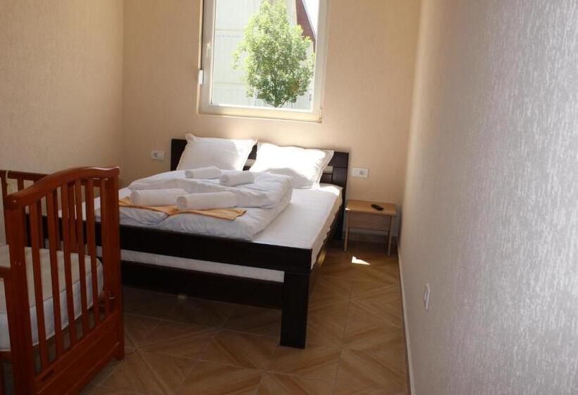 اتاق لوکس با چشم‌انداز دریاچه, Guesthouse Eko Piva