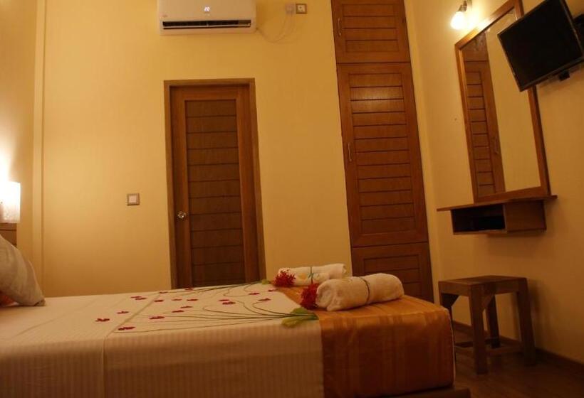 اتاق خانوادگی با چشم‌انداز باغ, Ocean Beach Inn   Maldives