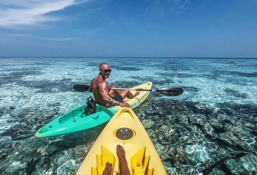 اتاق لوکس با چشم‌انداز دریا, Ocean Beach Inn   Maldives
