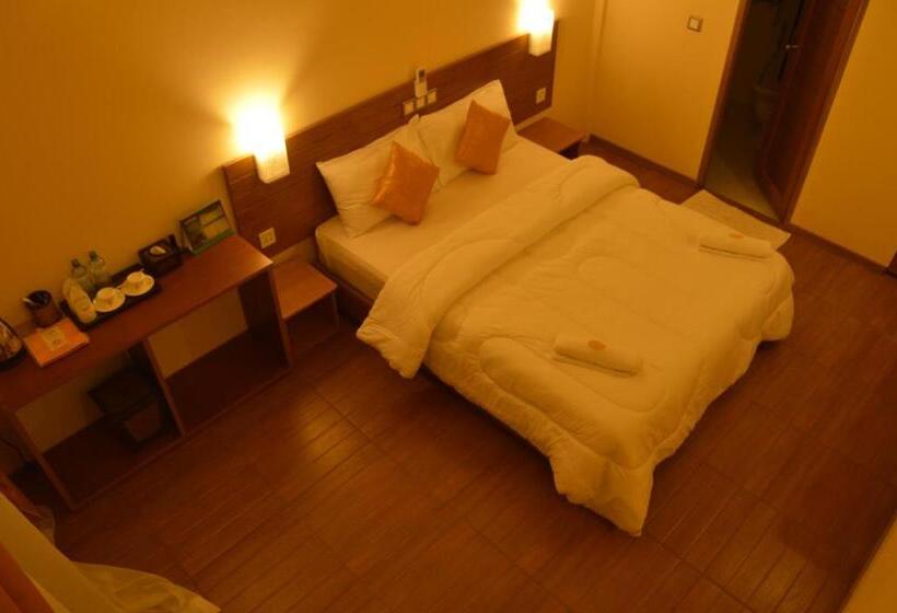 اتاق لوکس با چشم‌انداز دریا, Ocean Beach Inn   Maldives