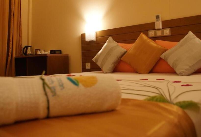 اتاق خانوادگی با چشم‌انداز باغ, Ocean Beach Inn   Maldives