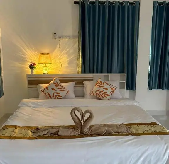 اتاق اکونومی, An Airport Guesthouse