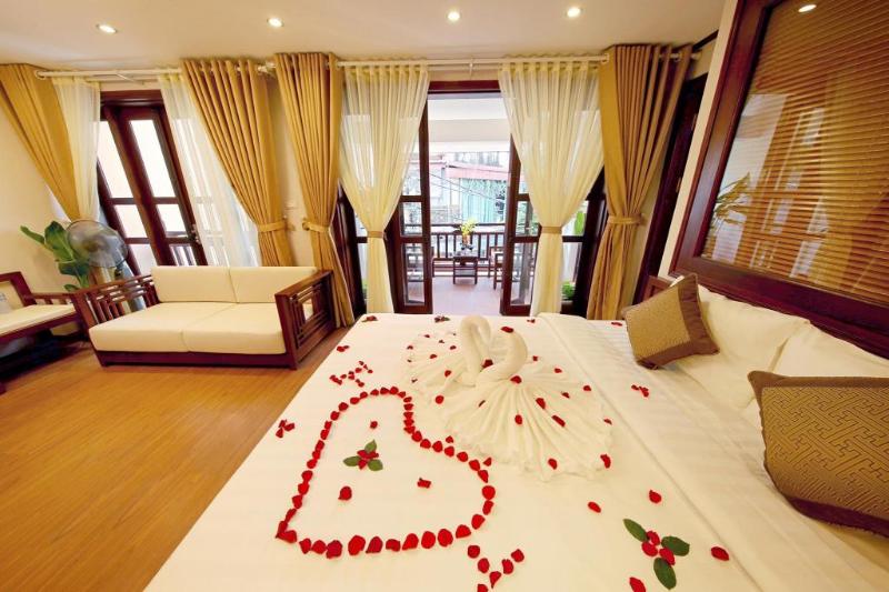 סוויטה עם מרפסת, Hanoi Nostalgia Hotel & Spa