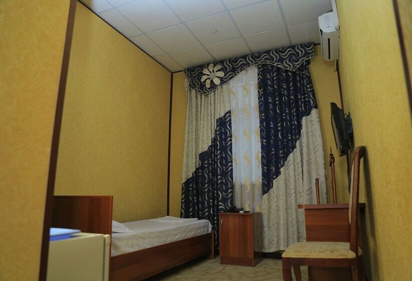 غرفة قياسية فردية, Dangara