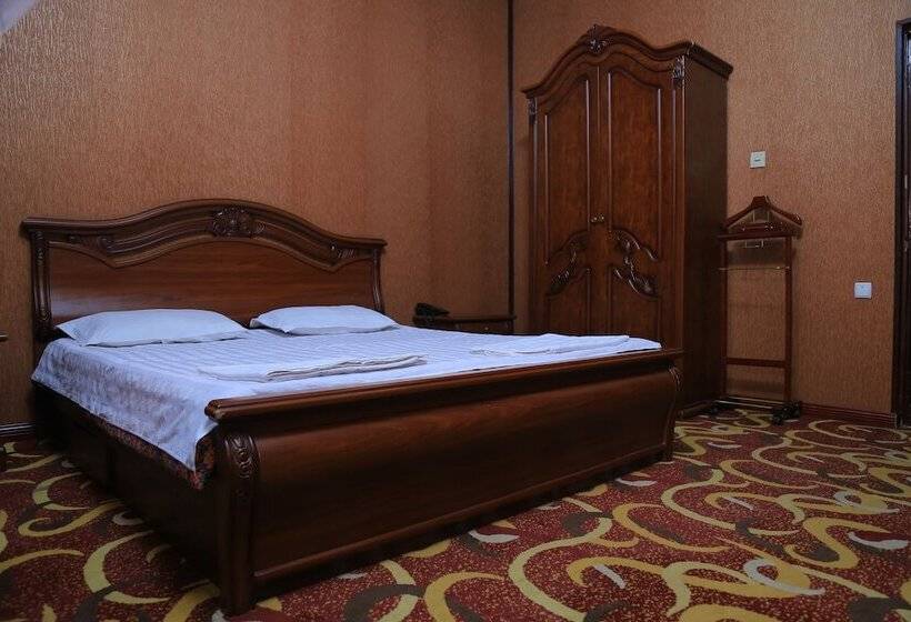 غرفة سوبيريور, Dangara