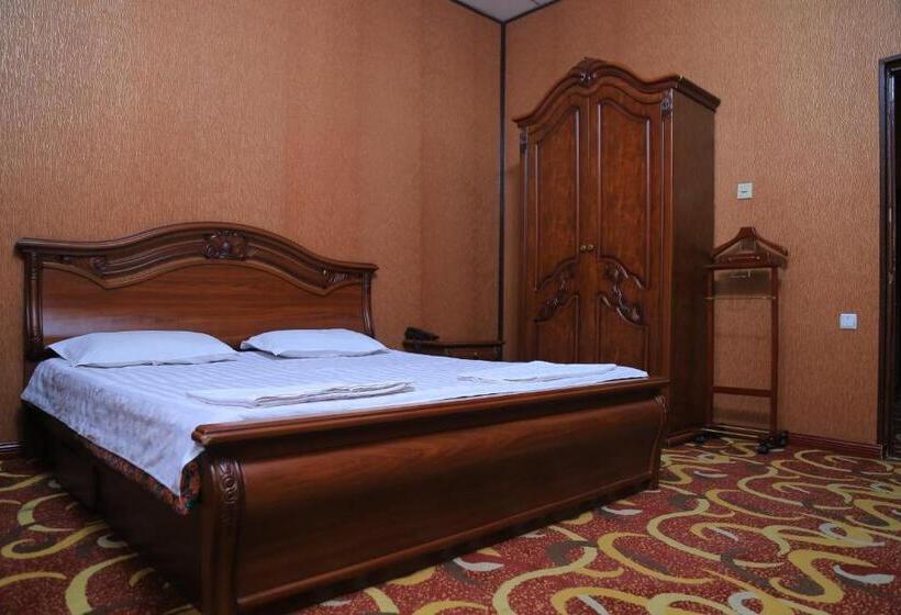 غرفة سوبيريور, Dangara