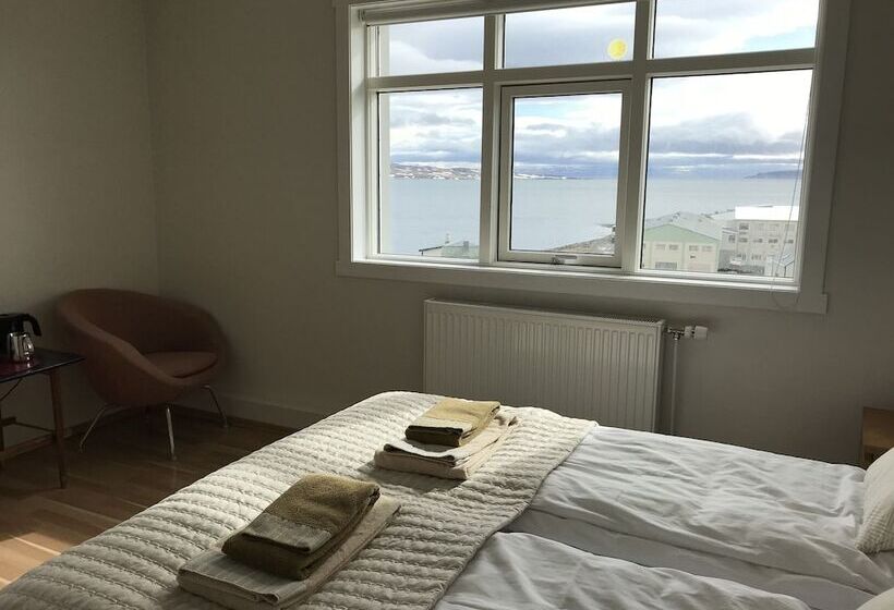 اتاق استاندارد با چشمانداز دریا, Finna Hótel