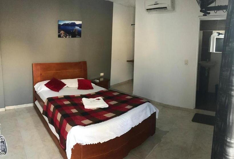 スタンダードルーム, Los Estoraques