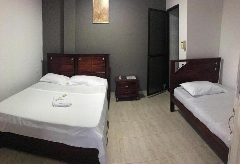 スタンダードトリプルルーム, Los Estoraques