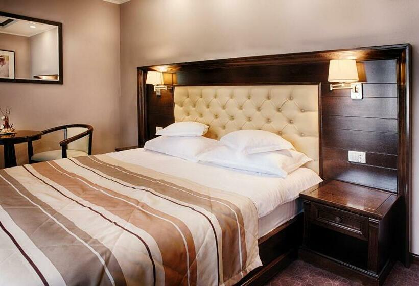 غرفة قياسية, Nord