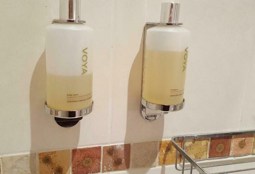 חדר קלאסי, Temple House