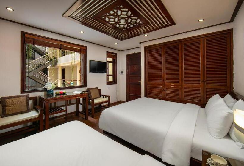 חדר סטנדרט לשלושה, Hanoi Nostalgia Hotel & Spa