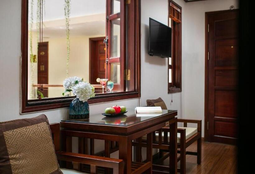 חדר סטנדרט לשלושה, Hanoi Nostalgia Hotel & Spa