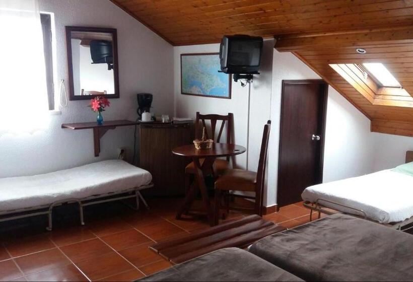 غرفة ديلوكس رباعية, Country House Alfarim