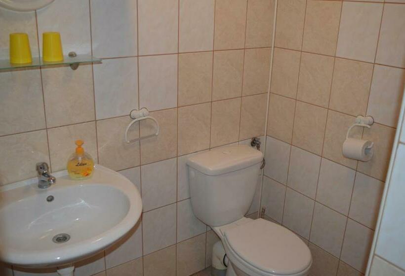 Dört Kişilik Standart Oda, Penzión Adriana