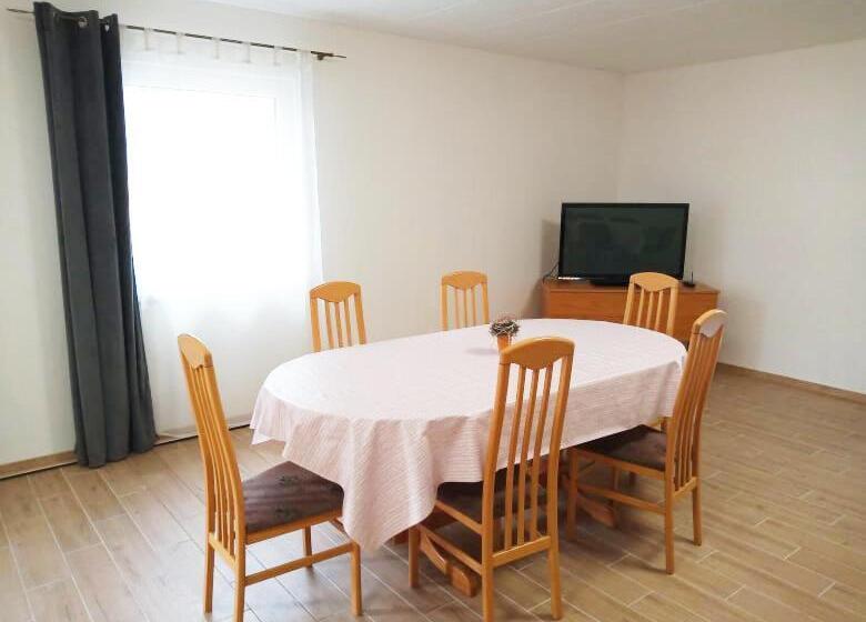 1 Yatak Odalı Daire, Penzión Adriana